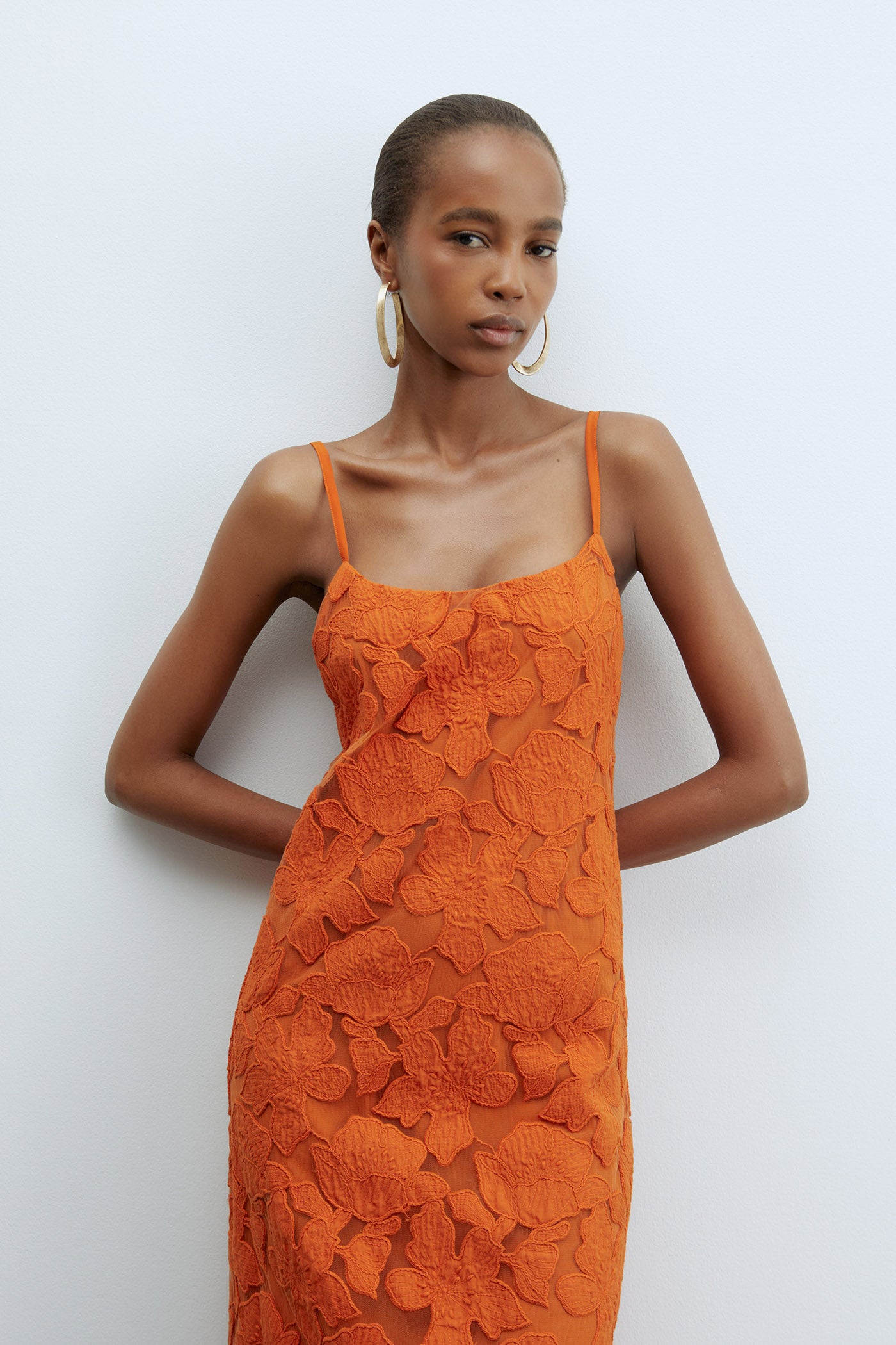 VANESA - VESTIDO TIRANTES ENCAJE FLORAL