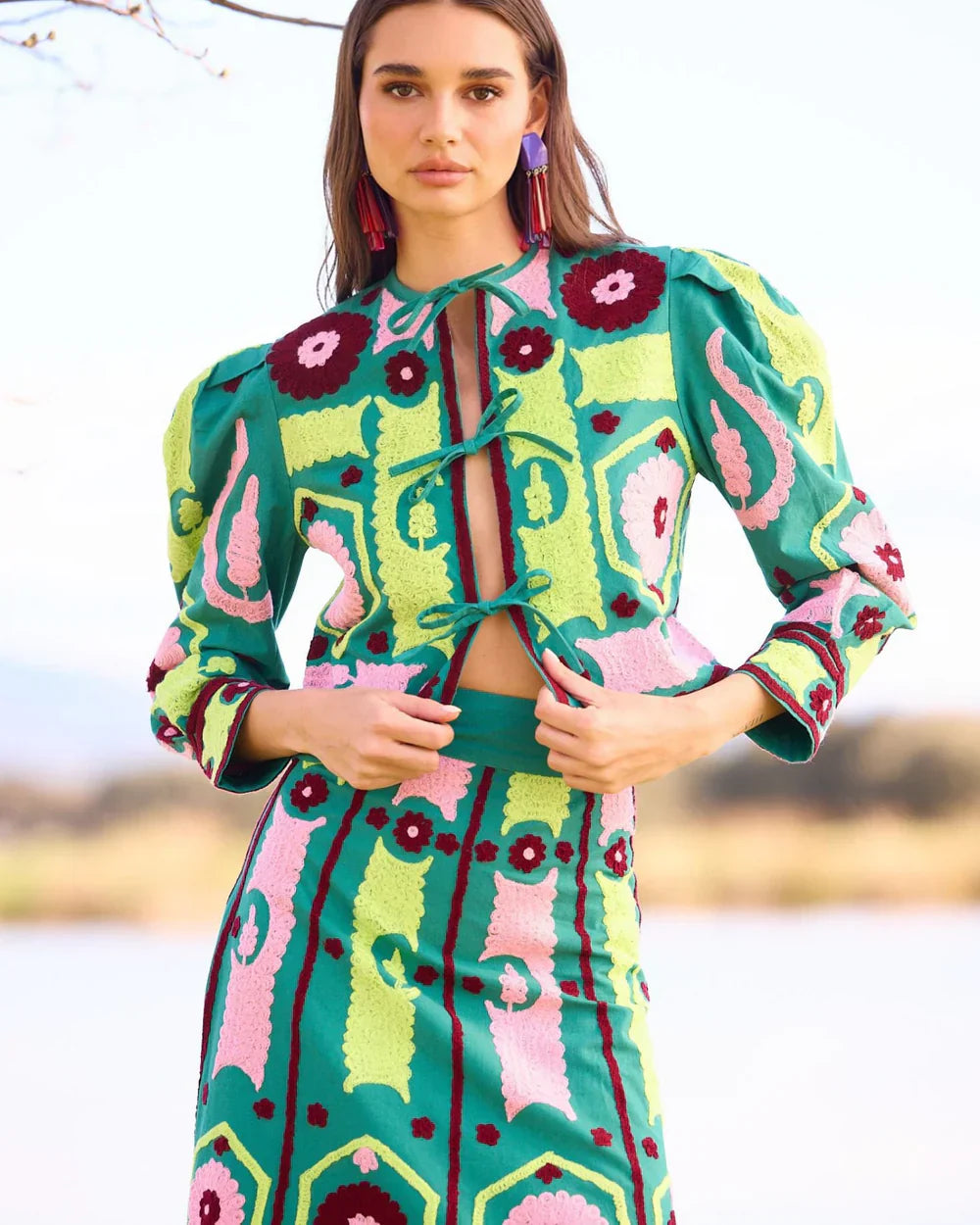 AFRICA - CONJUNTO FALDA Y CHAQUETA