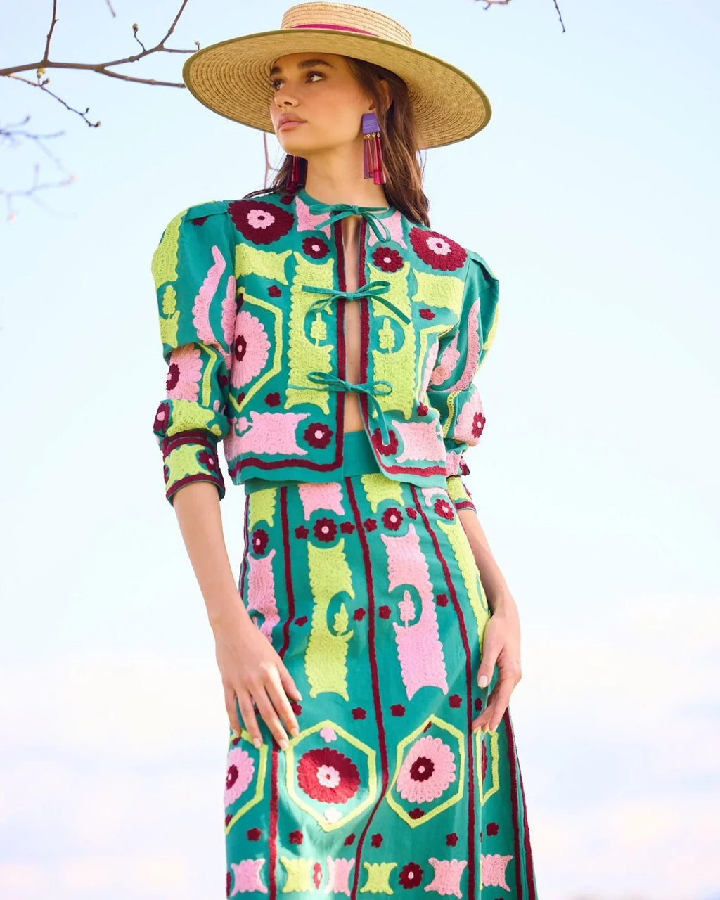 AFRICA - CONJUNTO FALDA Y CHAQUETA