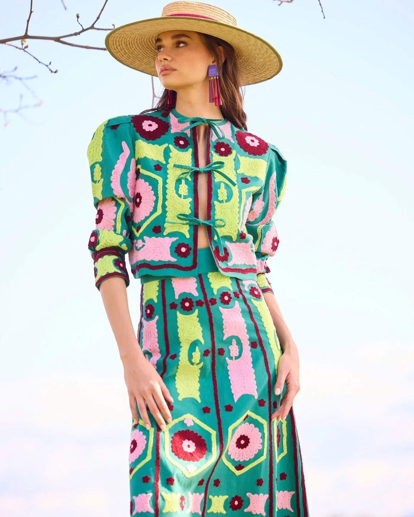 AFRICA - CONJUNTO FALDA Y CHAQUETA