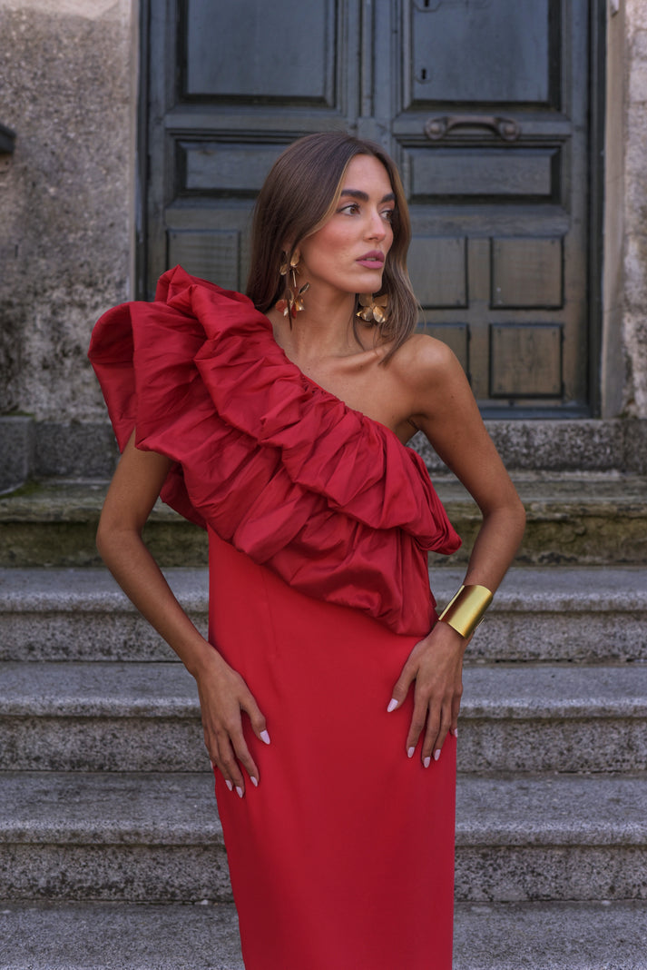 ANITA - VESTIDO AJUSTADO CON VOLANTE ASIMÉTRICO