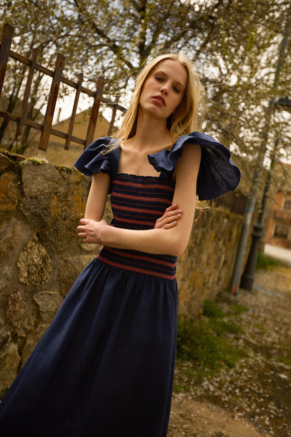 BRENDA - VESTIDO MIDI CON FRUNCIDO ELÁSTICO