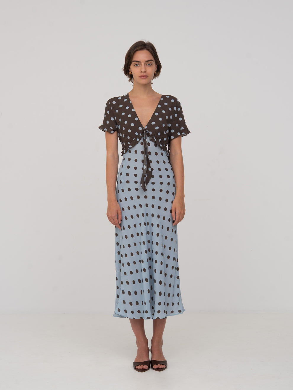 QUIANA - VESTIDO LUNARES ESCOTE VOLANTE