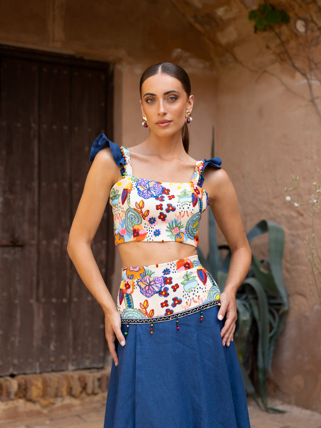 TRINIDAD - CONJUNTO TOP BORDADO FALDA MIDI