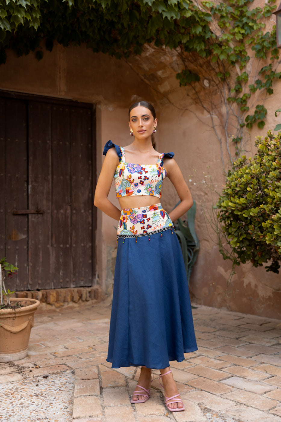 TRINIDAD - CONJUNTO TOP BORDADO FALDA MIDI