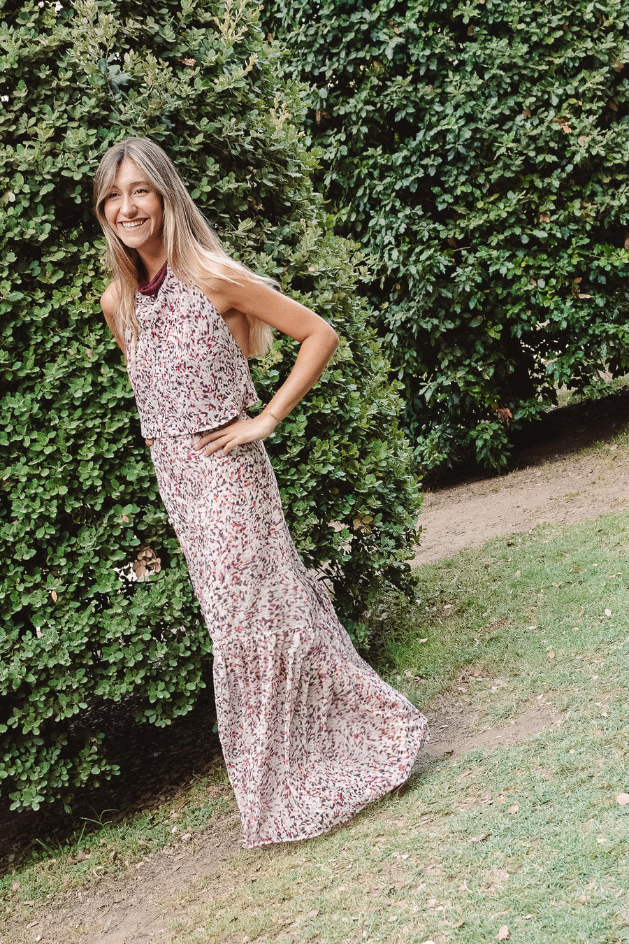 REBECA - CONJUNTO FALDA Y TOP HALTER