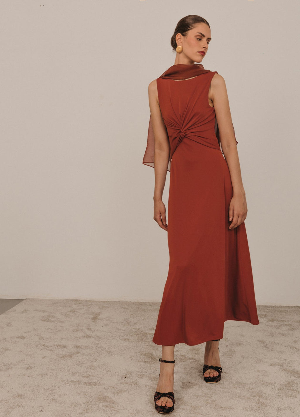 MELISA - VESTIDO LARGO PUNTO CON CAPA