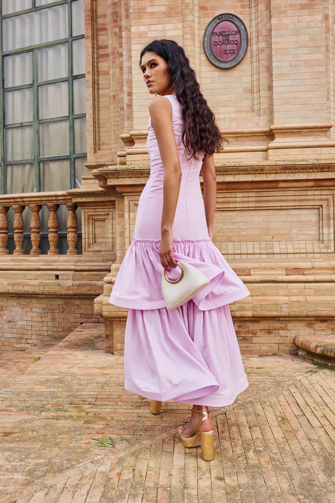 AUXI - VESTIDO MIDI ENTALLADO CON VOLANTES