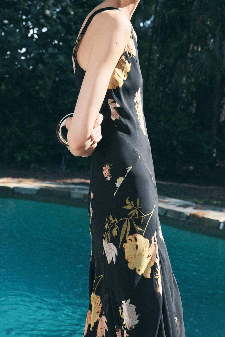 CINTIA - VESTIDO MIDI CON ESCOTE PICO