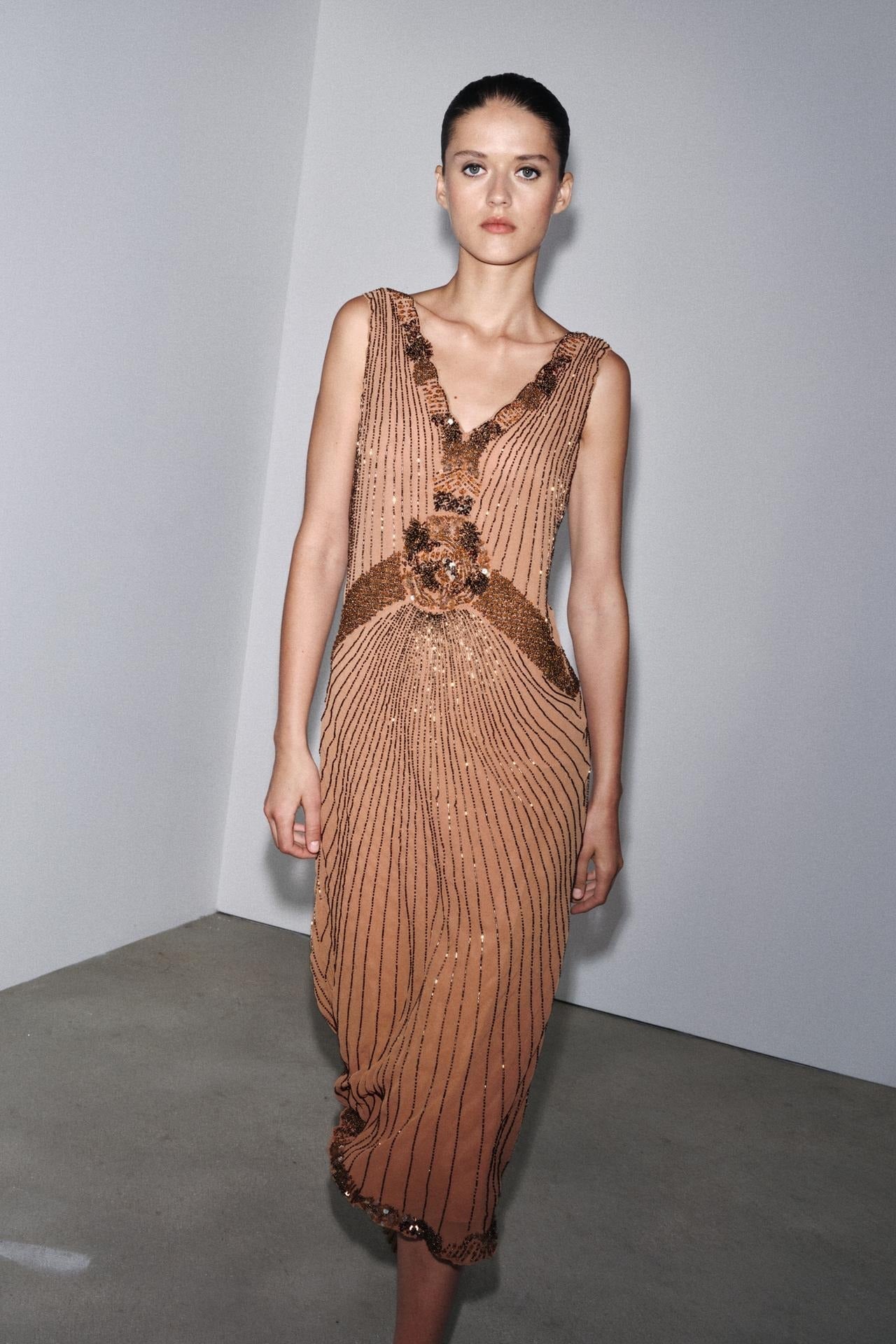 CYNTHIA - VESTIDO MIDI BORDADO