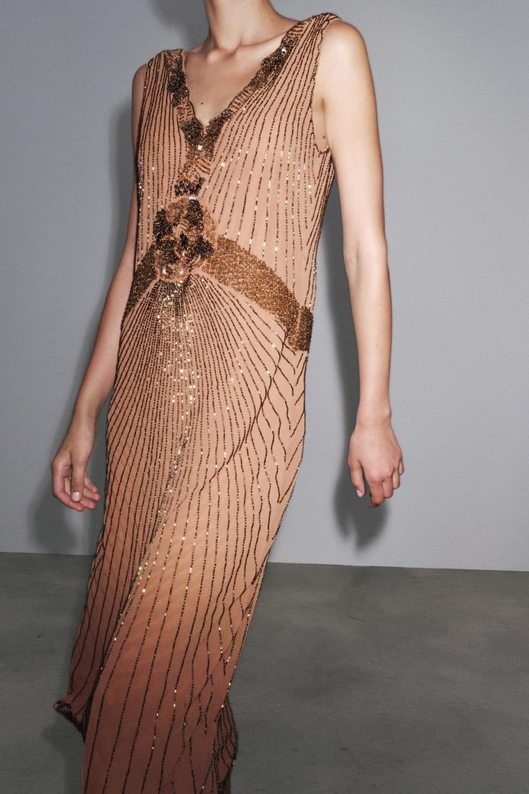 CYNTHIA - VESTIDO MIDI BORDADO
