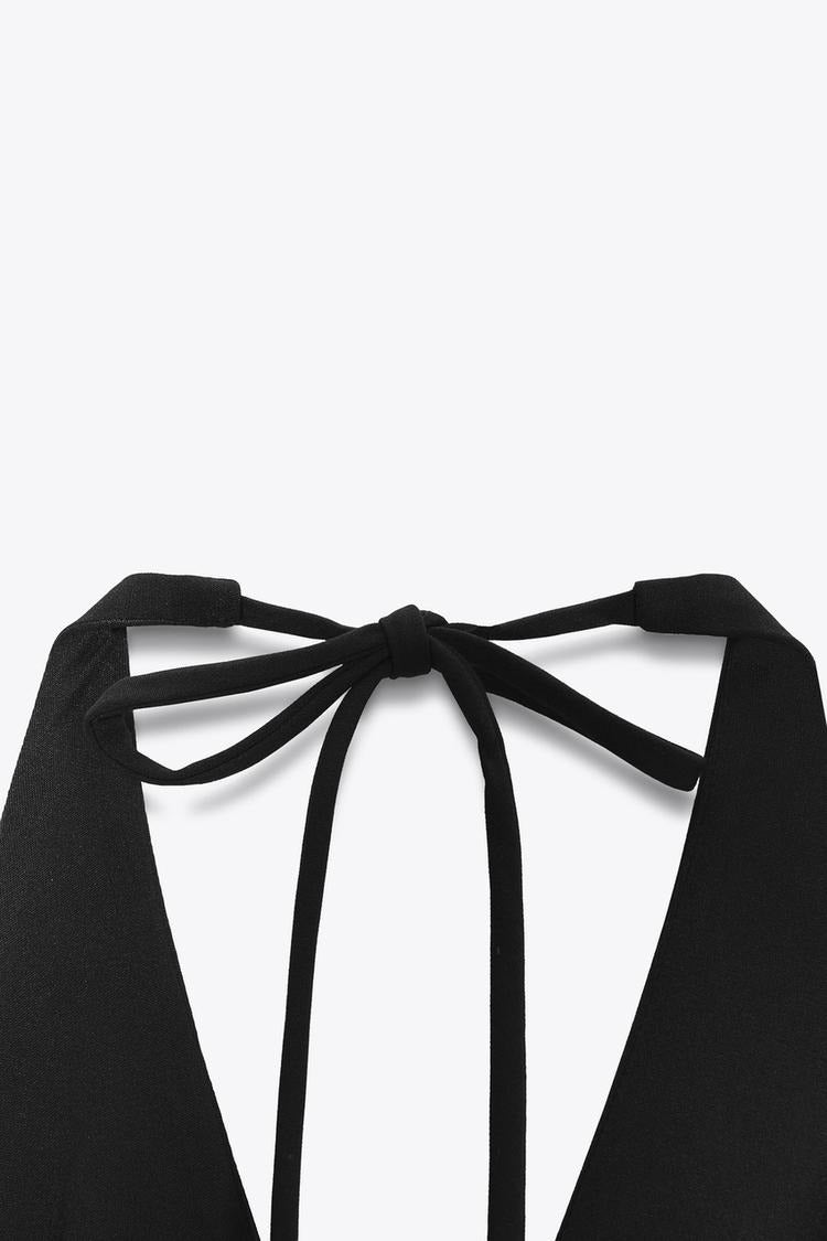 LEANDRA - VESTIDO CORTO HALTER FALDA EVASÉ