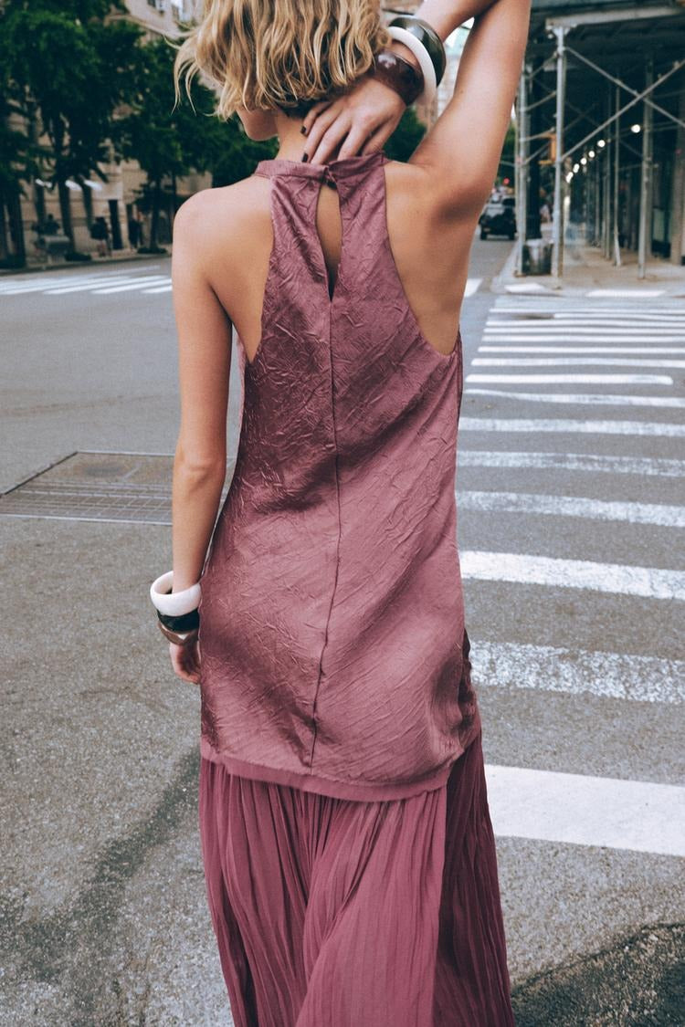 MARTA - VESTIDO HALTER PLISADO  FLUIDO