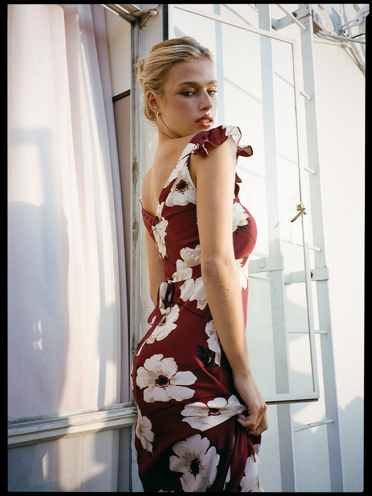 MAYRA  - VESTIDO FLORAL BURDEOS VOLANTES