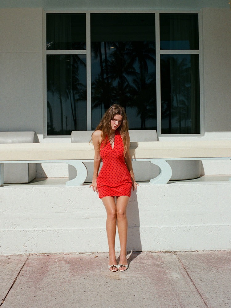 MELANIA - VESTIDO HALTER CORTO LUNARES