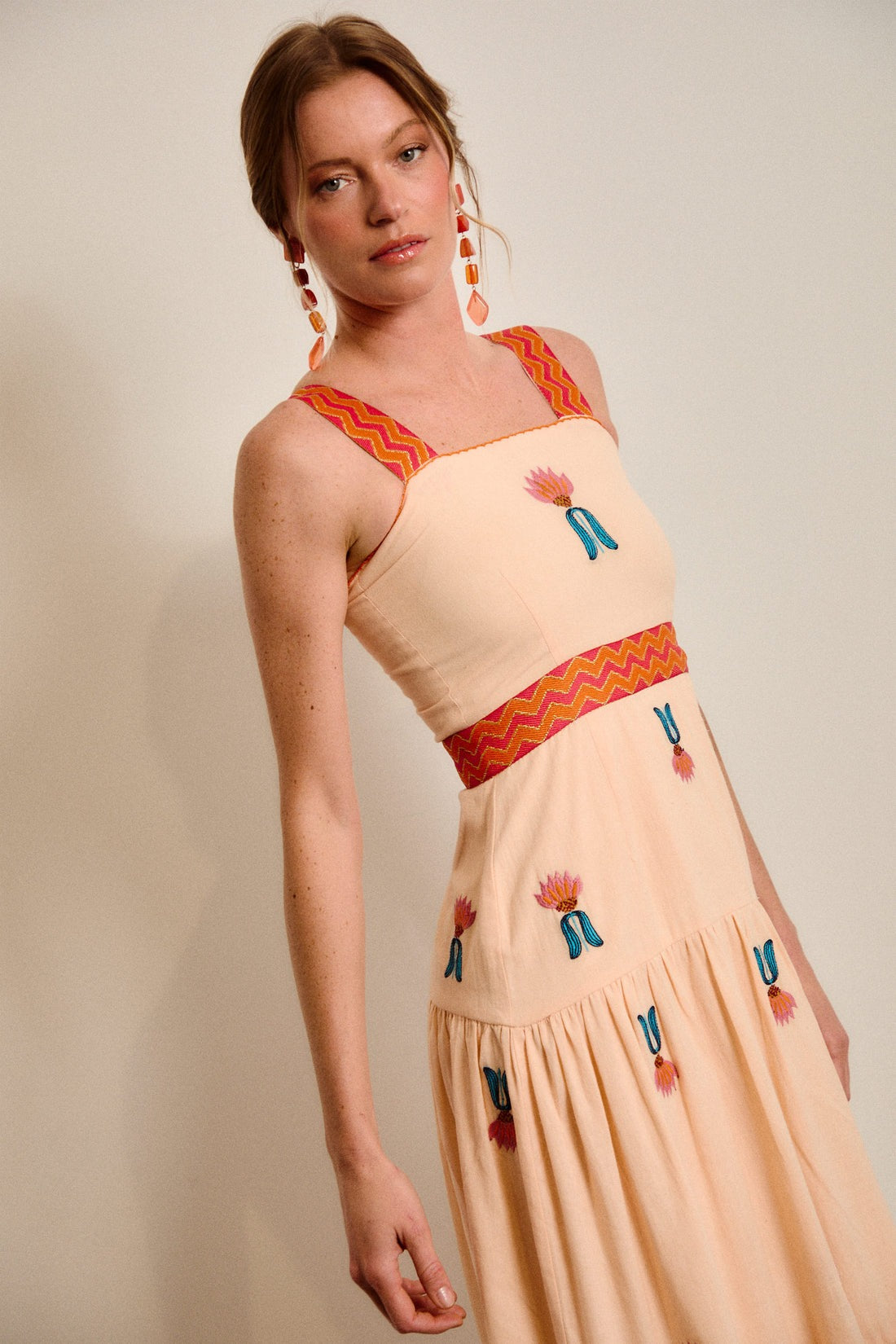 MELODY - VESTIDO BORDADO TIRANTES ANCHOS