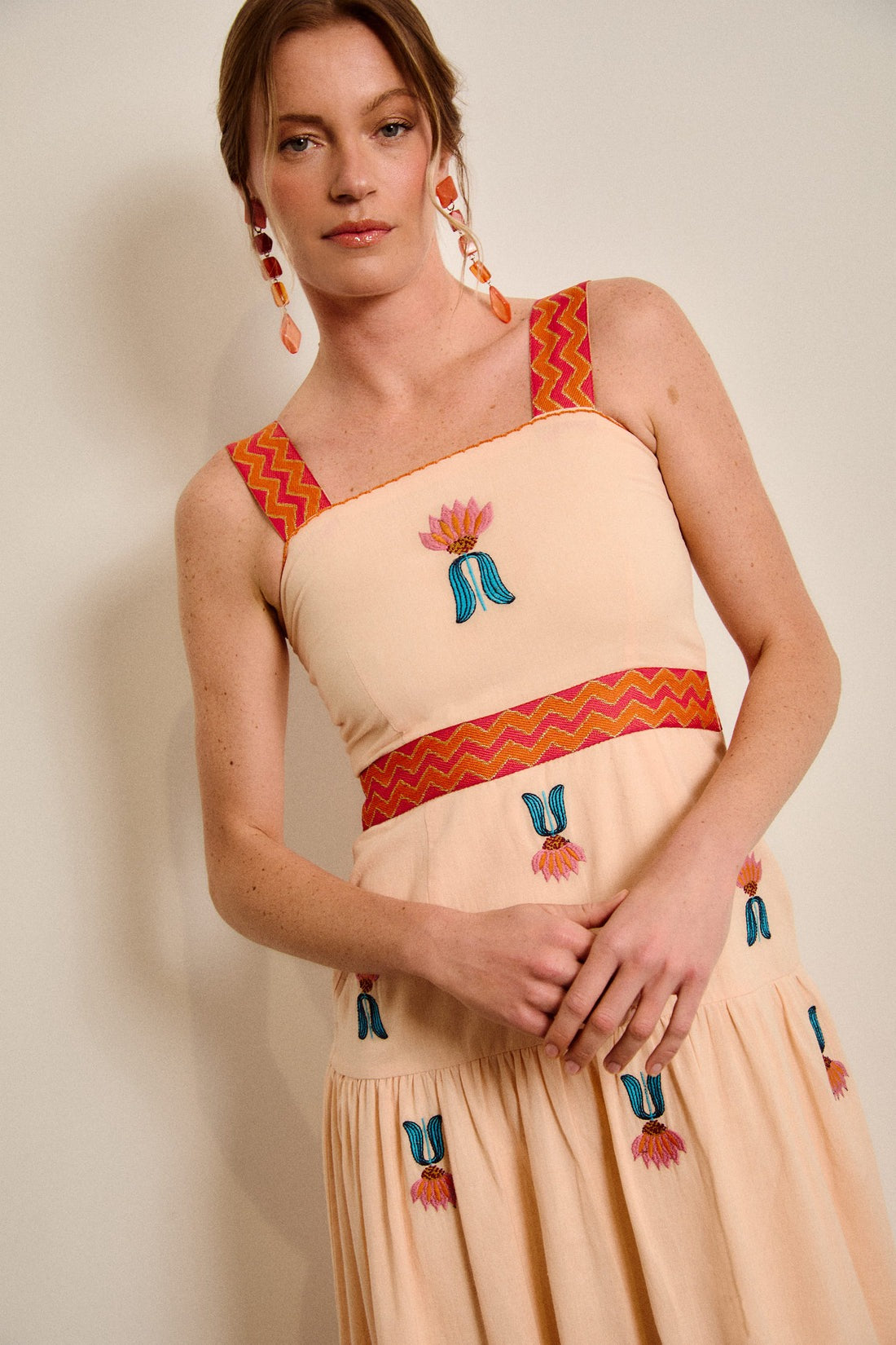 MELODY - VESTIDO BORDADO TIRANTES ANCHOS