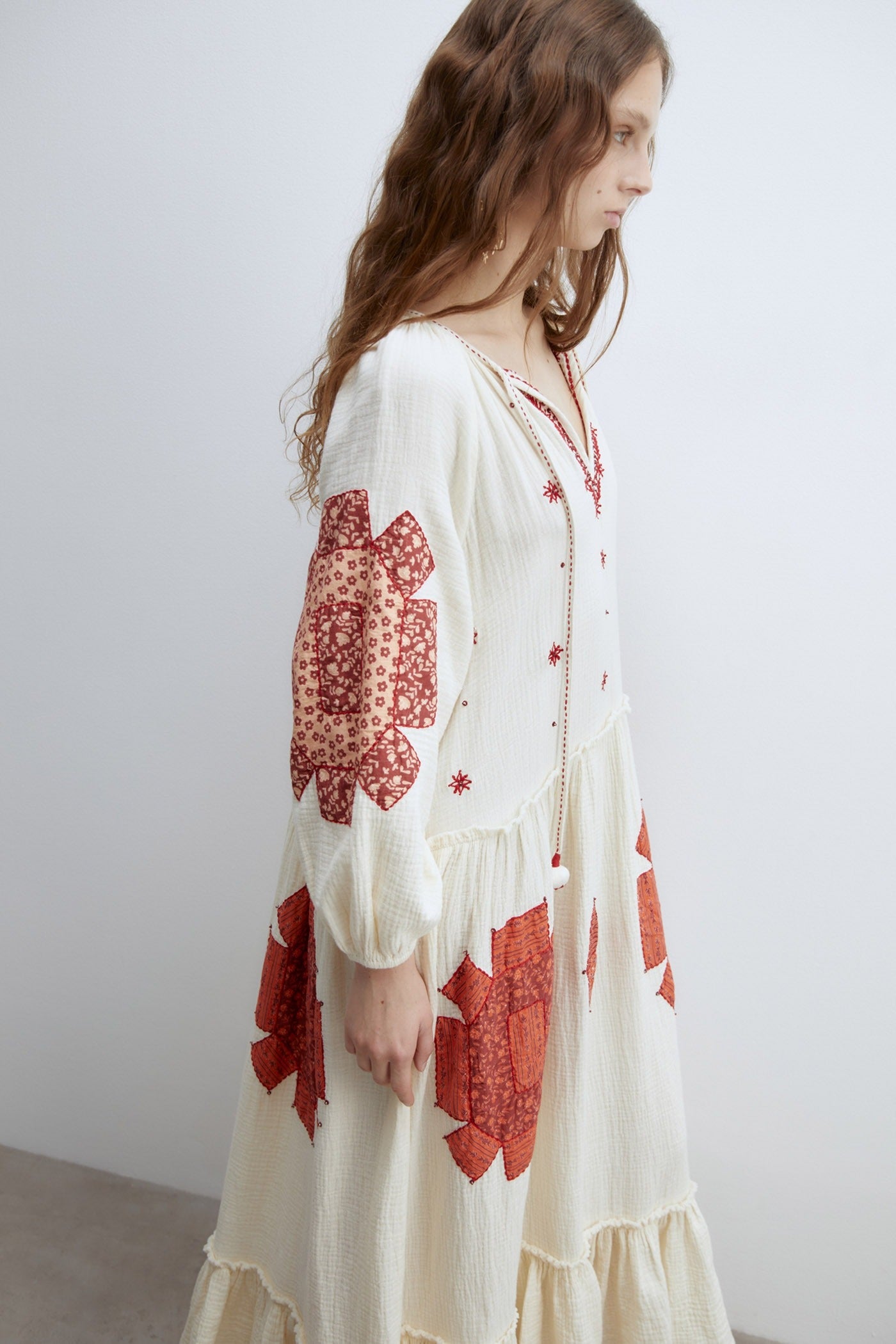 NEUS - VESTIDO BORDADO LARGO BOHEMIO