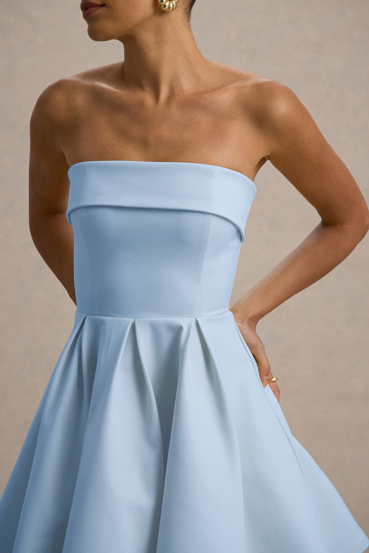 MINERVA - VESTIDO BANDEAU FALDA SKATER