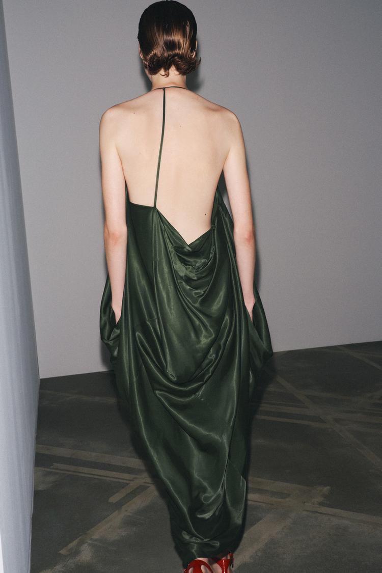 SASKIA - VESTIDO SATINADO ESCOTE ASIMÉTRICO