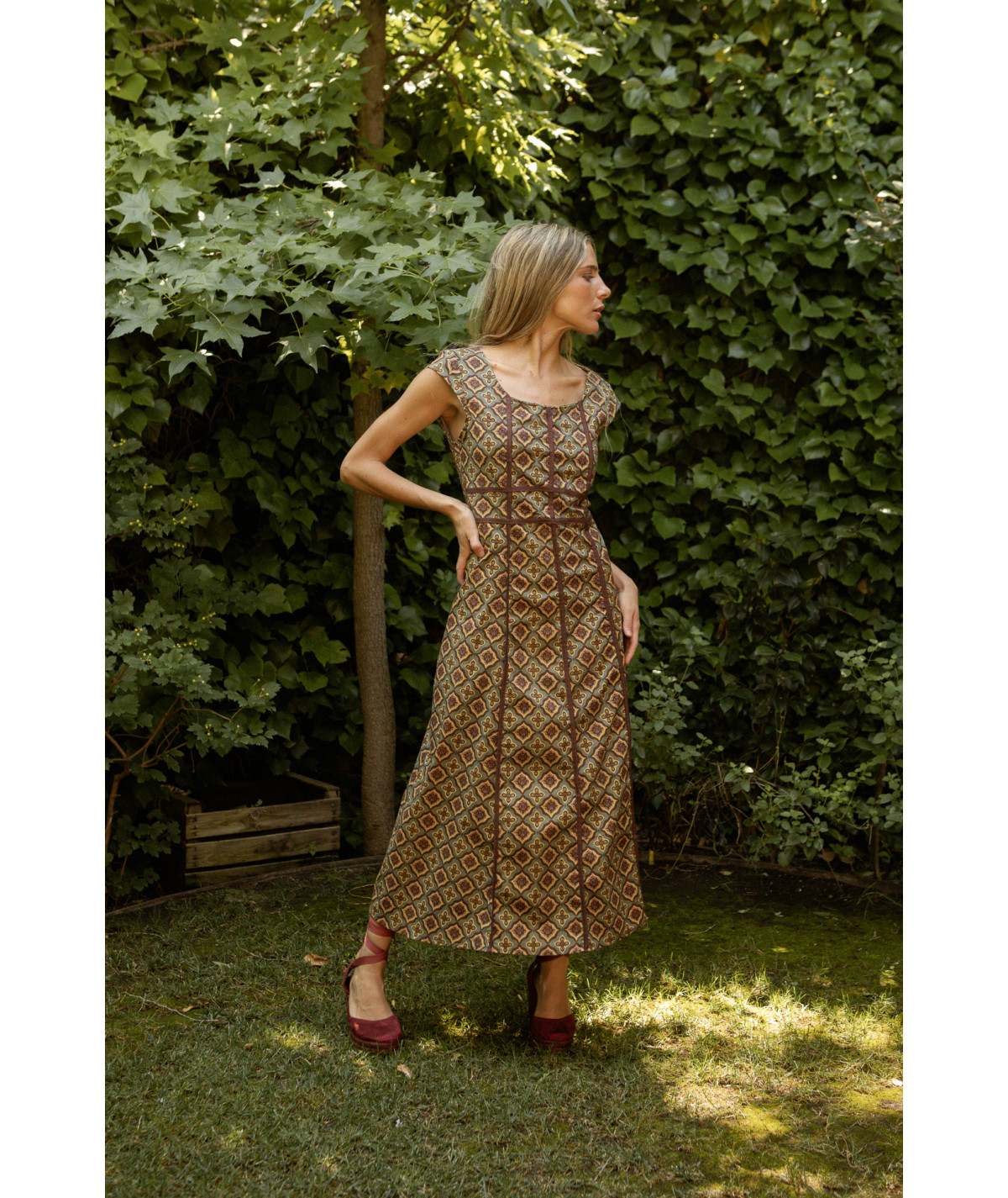 XIMENA - VESTIDO ESTAMPADO ESCOTE CUADRADO