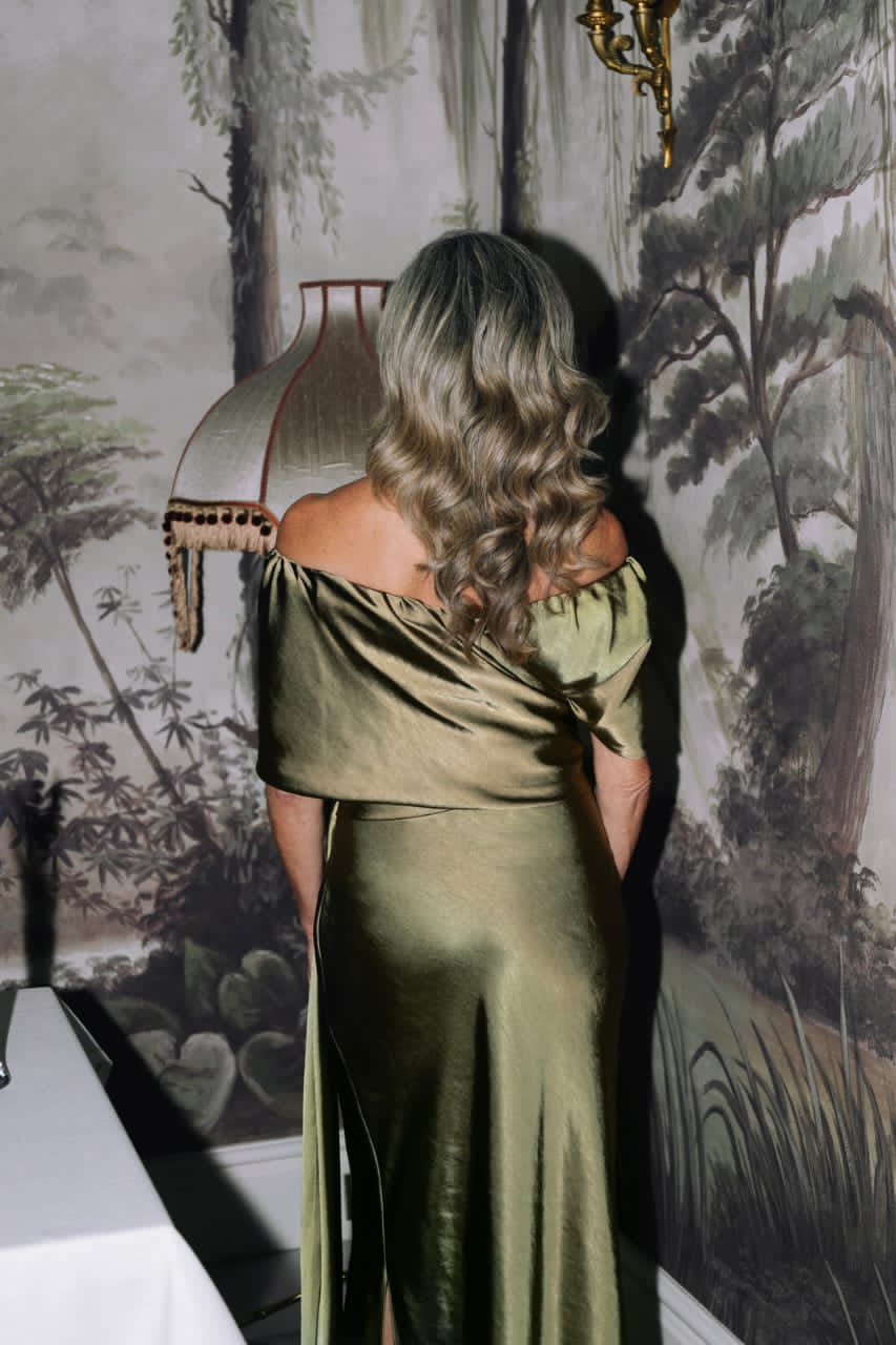 ALMIRA - VESTIDO LARGO DE SATÉN