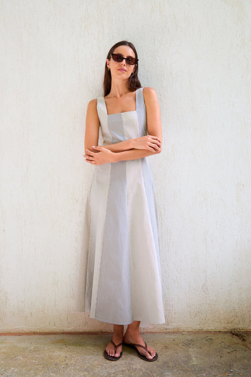 LIDIA - VESTIDO MIDI SIN MANGAS ESTRUCTURADO