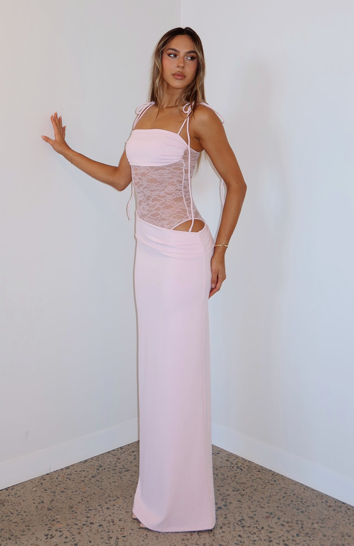 VANESSA - VESTIDO ENCAJE TIRANTES AJUSTABLES