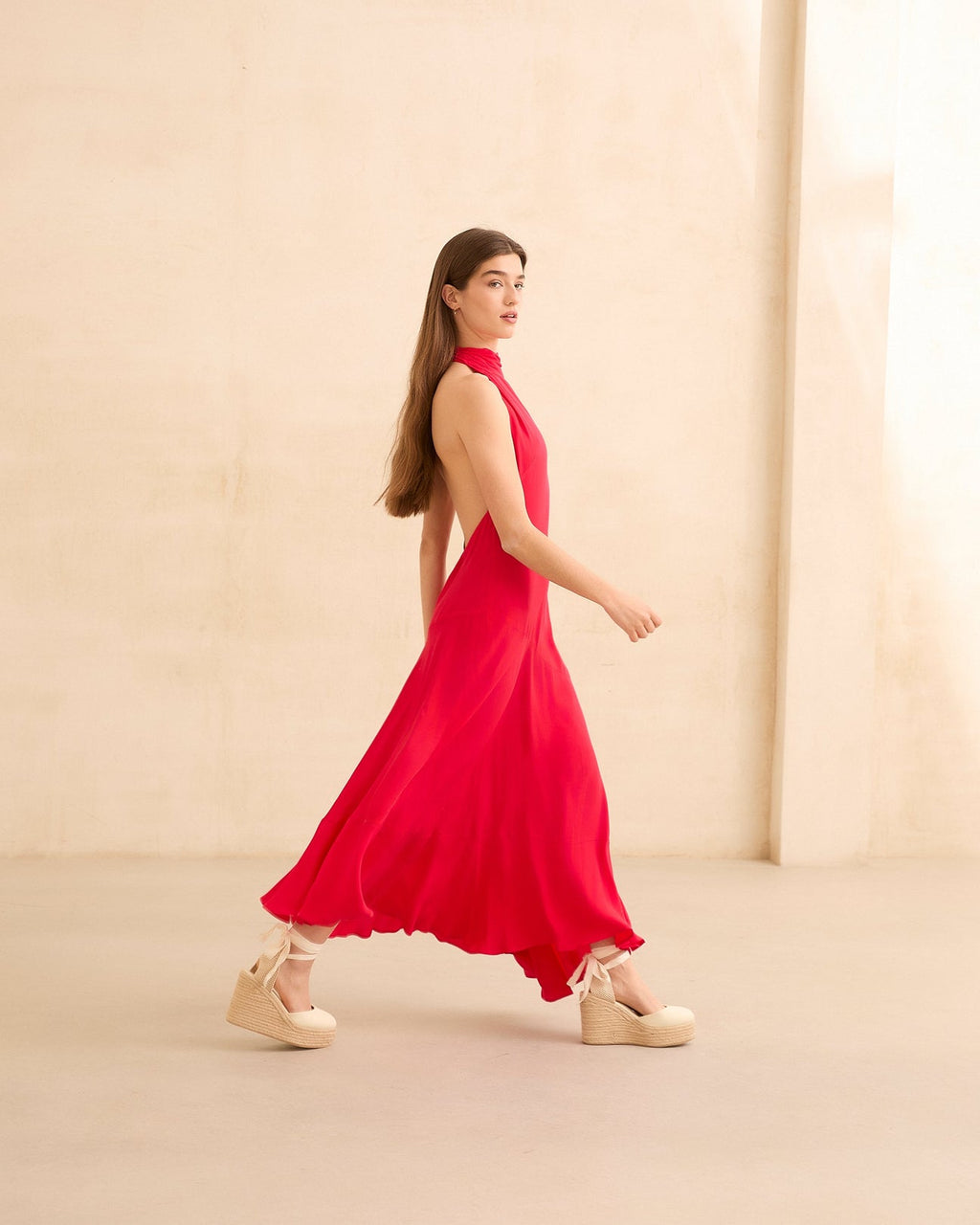 DANIELA - VESTIDO MIDI FLUIDO HALTER