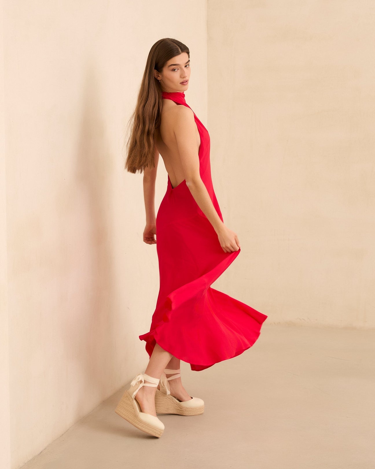 DANIELA - VESTIDO MIDI FLUIDO HALTER