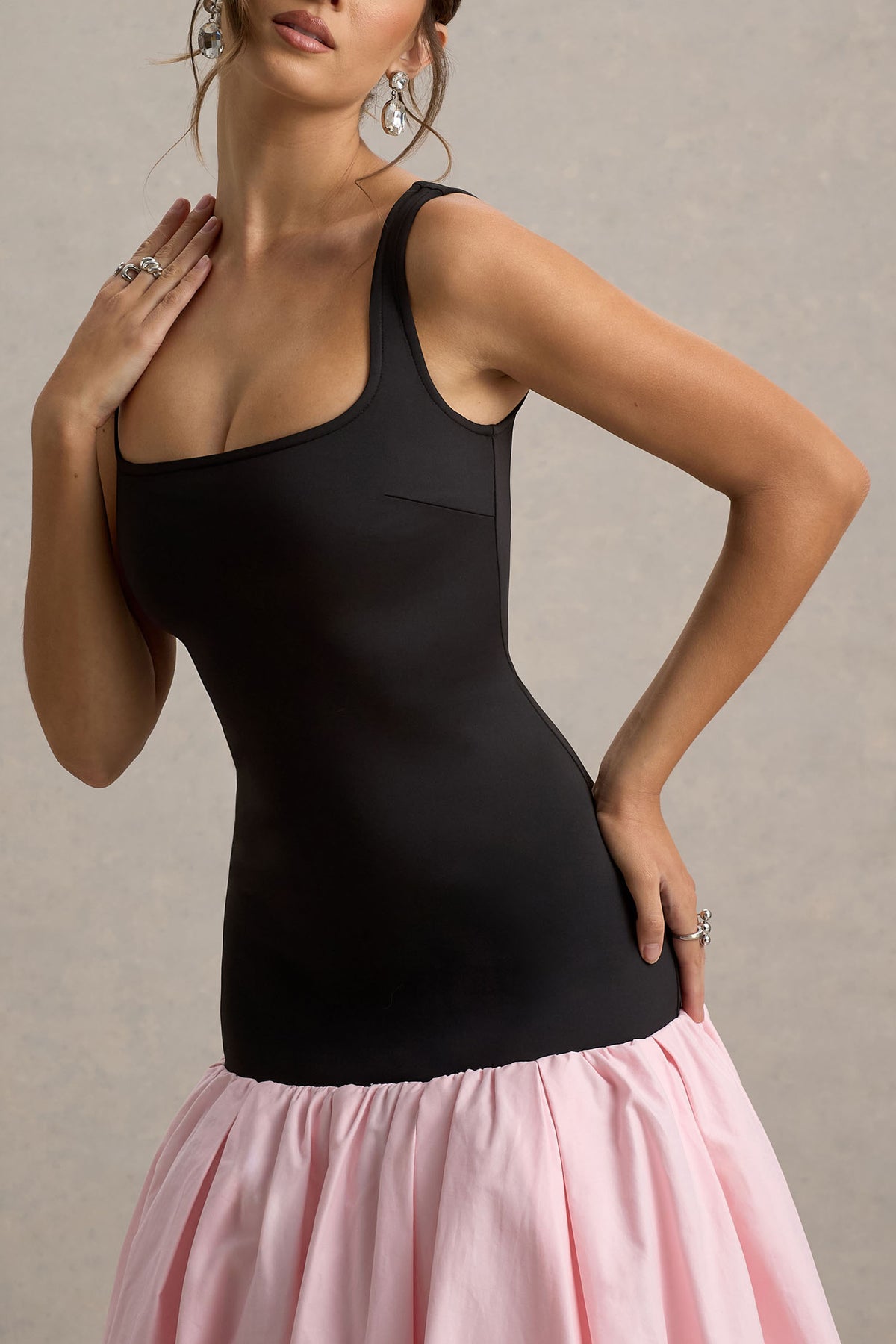 MAIRA - VESTIDO ESCOTE CUADRADO PÉPLUM